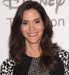 jami gertz